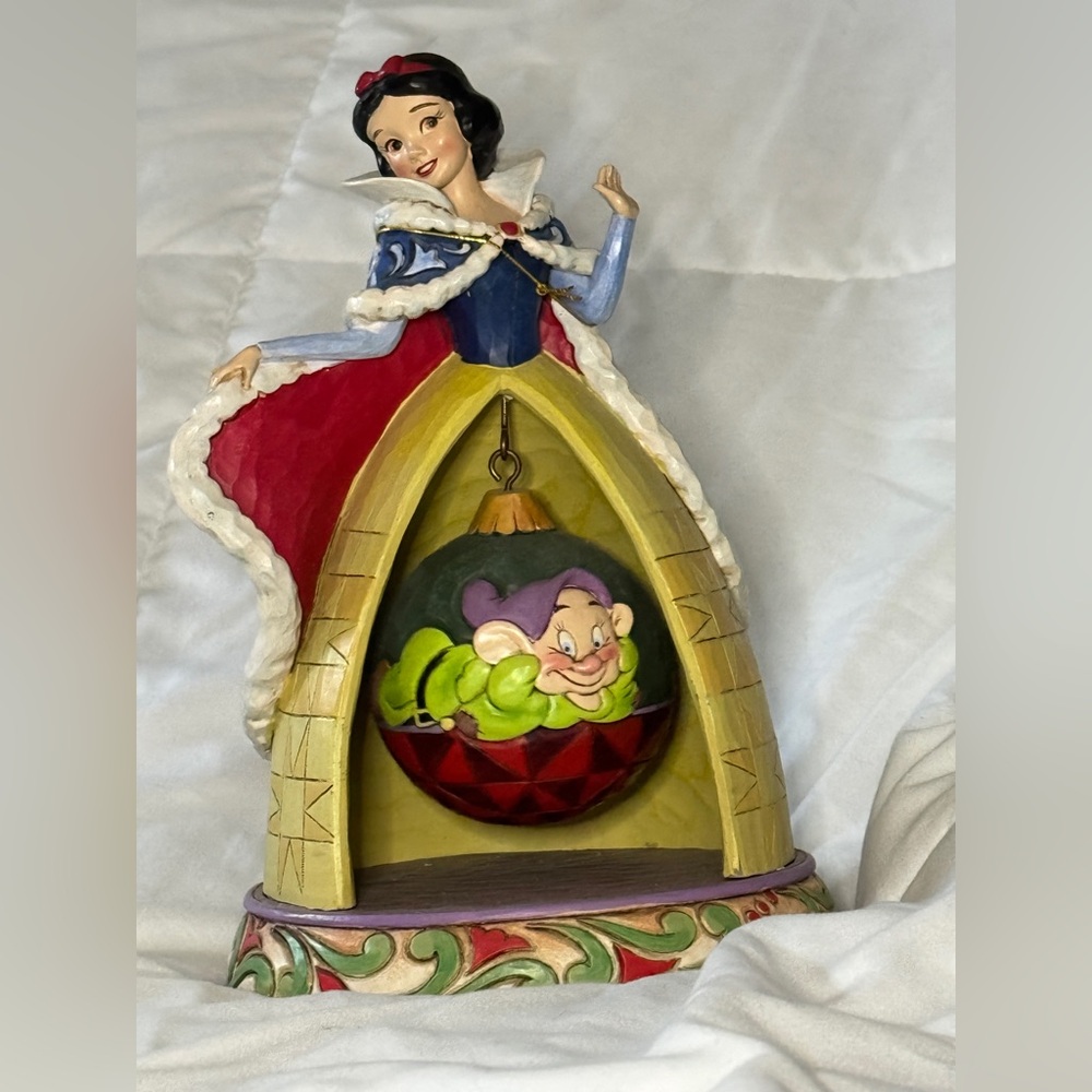 🍎Holiday Snow White Jim Shore Figurine🍎